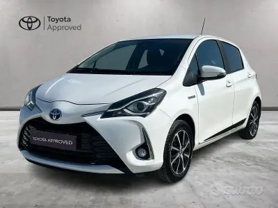 Usata Toyota Yaris Active 73 CV (53 kW) 2020 Bianco Berlina