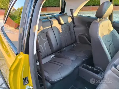 Usata Opel Adam 87 CV (63 kW) 2015 Giallo Utilitaria
