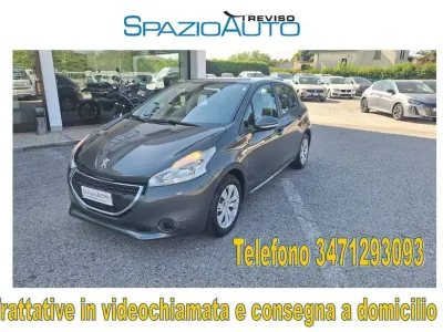 Usata Peugeot 208 Active 68 CV (50 kW) 2014 Grigio Utilitaria