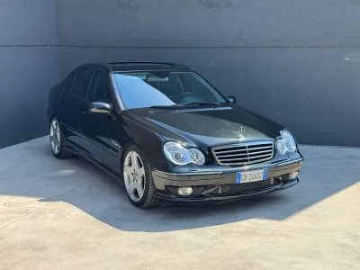 Usata Mercedes C32 AMG AMG 360 CV (264 kW) 2003 Nero Berlina