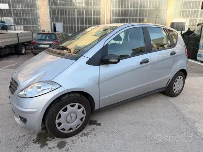 Usata Mercedes A150 Avantgarde 95 CV (69 kW) 2006 Argento Berlina