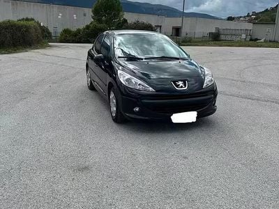 Gebraucht Peugeot 207 70 PS (51 kW) 2009 Schwarz Limousine
