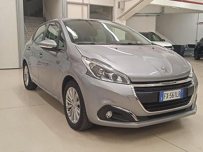Usata Peugeot 208 Allure 83 CV (61 kW) 2019 Argento Utilitaria