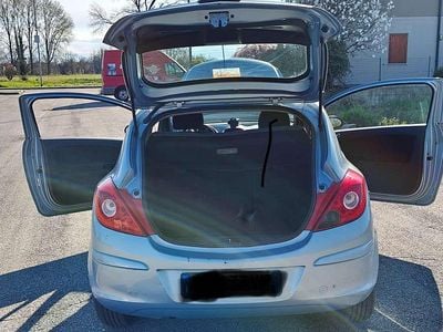 Usata Opel Corsa Edition 80 CV (58 kW) 2010 Blu/azzurro Utilitaria