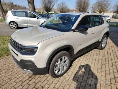 Usata Jeep Avenger Altitude 101 CV (74 kW) 2024 Bianco SUV