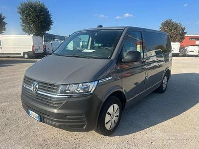 VW Caravelle