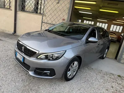 Usata Peugeot 308 Allure 131 CV (96 kW) 2018 Grigio Station wagon