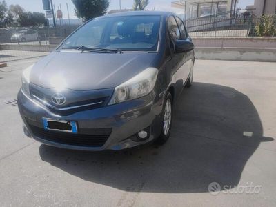 usata Toyota Yaris YarisIII 2011 5p 1.0 Lounge