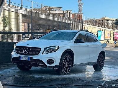 Usata Mercedes GLA200 Night 136 CV (100 kW) 2018 Bianco SUV