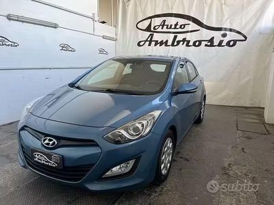 Occasion Hyundai i30 Comfort 110 PK (80 kW) 2012 Blauw Sedan