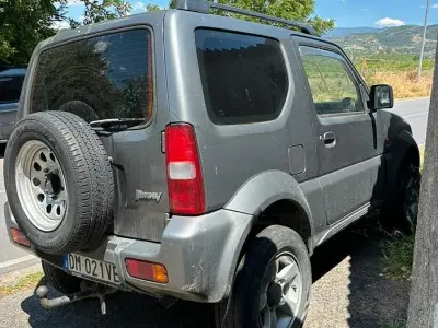 Usata Suzuki Jimny 86 CV (63 kW) 2008 Grigio SUV