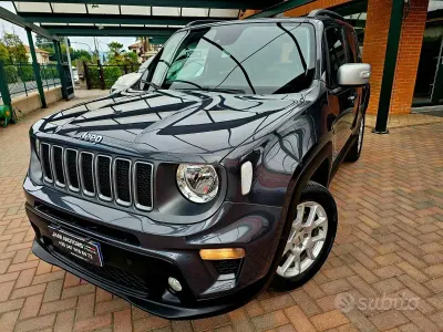 Usata Jeep Renegade Limited 131 CV (96 kW) 2022 Grigio SUV