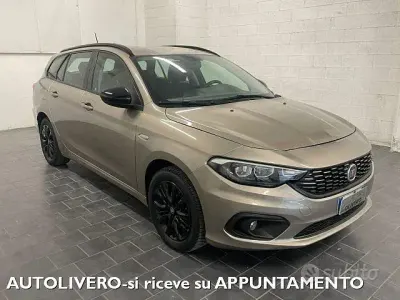 Usado Fiat Tipo Street 95 HP (69 kW) 2019 Castanho Carrinha