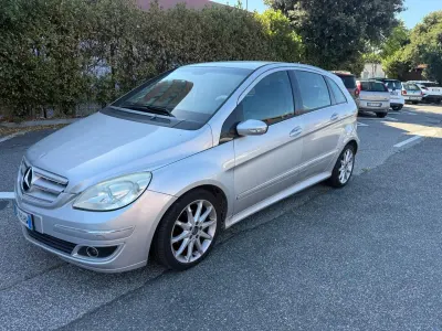 Usata Mercedes B180