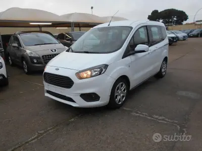 Begagnad Ford Tourneo Connect