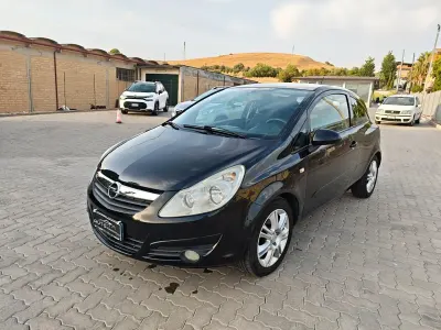 Usata Opel Corsa Sport 90 CV (66 kW) 2008 Nero Utilitaria