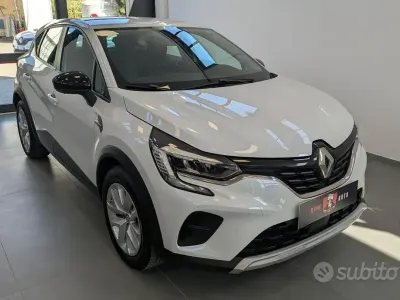Usata Renault Captur Equilibre 101 CV (74 kW) 2023 Bianco SUV