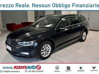 Usata VW Passat Business+ 150 CV (110 kW) 2024 Nero Station wagon