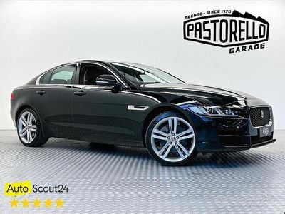 Usata Jaguar XE Prestige 180 CV (132 kW) 2016 Nero Berlina