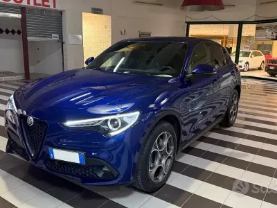 Usata Alfa Romeo Stelvio Sprint 190 CV (139 kW) 2022 Blu SUV