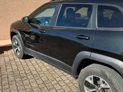 Usata Jeep Cherokee Trailhawk 272 CV (200 kW) 2014 Nero SUV