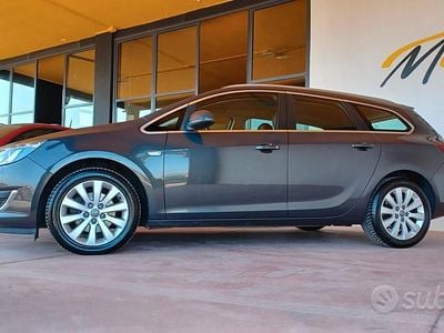 Usata Opel Astra S 110 CV (80 kW) 2014 Grigio Station wagon