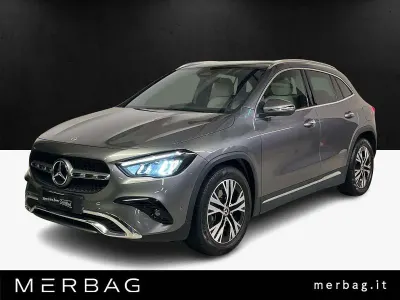 Usata Mercedes GLA200 Advanced Plus 163 CV (119 kW) 2023 Grigio SUV