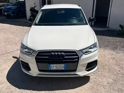 Usata Audi Q3 Advanced Plus 140 CV (102 kW) 2013 Bianco SUV