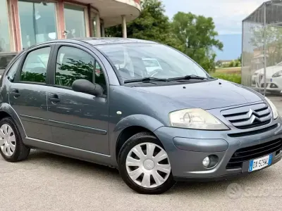 Begagnad Citroën C3 Exclusive 60 HK (44 kW) 2009 Grå Sedan