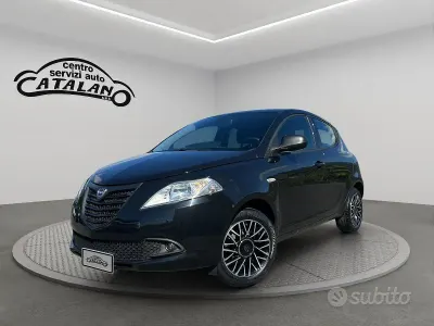 Usata Lancia Ypsilon S 95 CV (69 kW) 2015 Nero Utilitaria