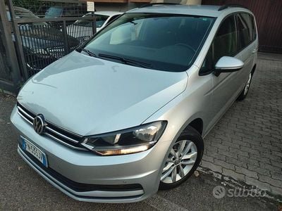 Usata VW Touran 116 CV (85 kW) 2018 Grigio Monovolume