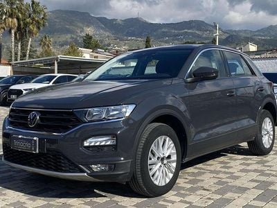 Usata VW T-Roc Business 150 CV (110 kW) 2021 Grigio SUV