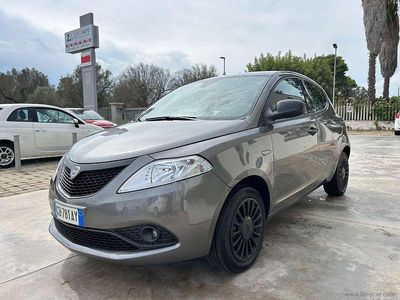 Usata Lancia Ypsilon S 69 CV (50 kW) 2020 Grigio Utilitaria