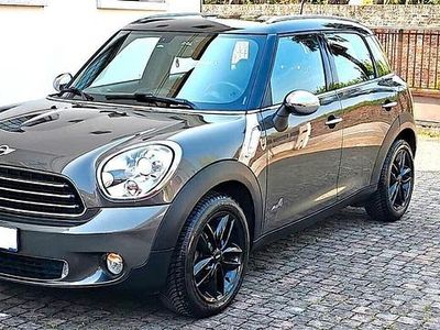 Usata Mini Cooper D Countryman 111 CV (81 kW) 2012 Marrone SUV