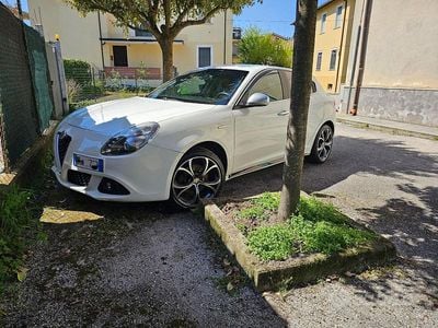 Usata Alfa Romeo Giulietta 170 CV (125 kW) 2011 Bianco Utilitaria