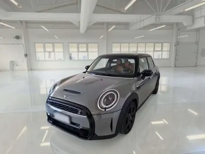 Usata Mini Cooper S Classic 178 CV (130 kW) 2021 Grigio Utilitaria