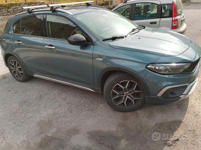 Usata Fiat Tipo Cross 101 CV (74 kW) 2021 Blu Berlina