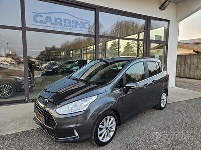 Usata Ford B-MAX Titanium 100 CV (73 kW) 2016 Grigio Monovolume