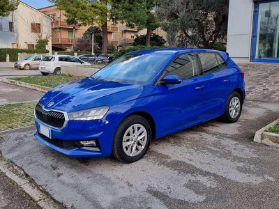 Käytetty Skoda Fabia Selection 95 HP (69 kW) 2024 Sininen Viistoperä