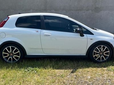 Usata Abarth Grande Punto 155 CV (114 kW) 2008 Bianco Utilitaria