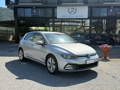 Usata VW Golf VIII Style 116 CV (85 kW) 2022 Grigio Berlina