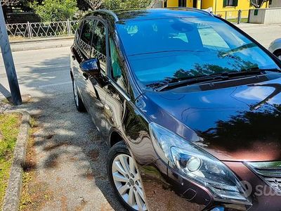 Usata Opel Zafira Tourer 165 CV (121 kW) 2012 Marrone Monovolume
