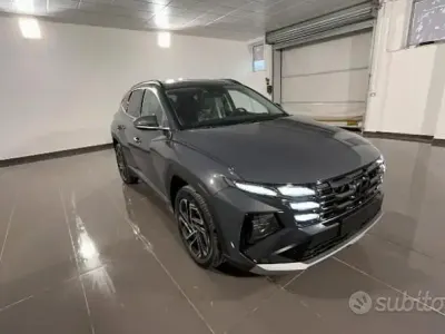 Nuova Hyundai Tucson 179 CV (131 kW) 2026 Grigio SUV