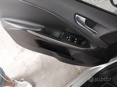 Usata Alfa Romeo Giulietta 120 CV (88 kW) 2014 Grigio Utilitaria