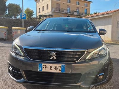 Usata Peugeot 308 SW 116 CV (85 kW) 2018 Grigio Station wagon