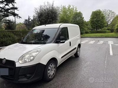 Usata Fiat Doblò 120 CV (88 kW) 2014 Bianco Monovolume