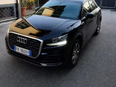 Usata Audi Q2 Business 116 CV (85 kW) 2017 Nero SUV