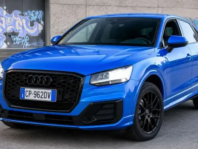 Usata Audi Q2 Business 116 CV (85 kW) 2018 Blu/azzurro SUV