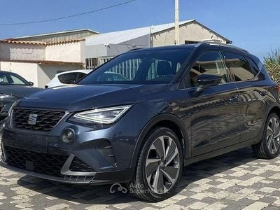 Begagnad Seat Arona FR 95 HK (69 kW) 2023 Grå SUV