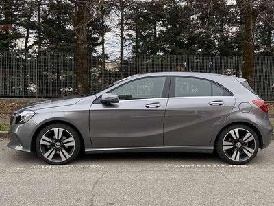 Usata Mercedes A180 Edition 109 CV (80 kW) 2017 Grigio Berlina